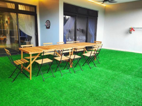 Near Legoland Medini Homestay